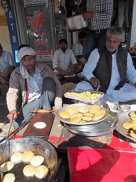 KACHORI   
